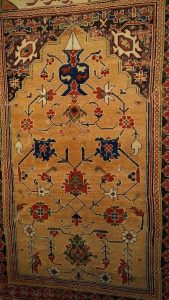 Niche Carpet 'Transilvanya' from Western Anatolya - 1600 ca